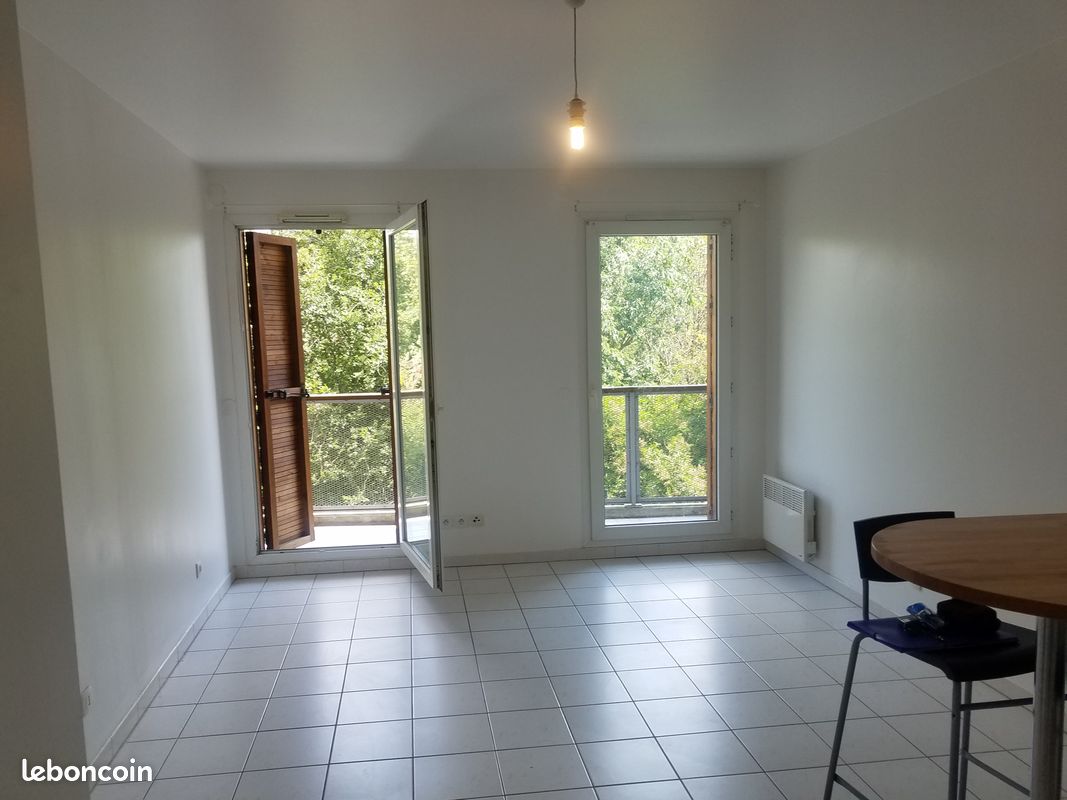 Appartement 2 pièces 38 m² · à Aix-en-Provence · 38 m² · 905 €