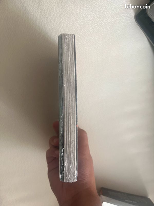 One punch man 25 collector manga (image 2)
