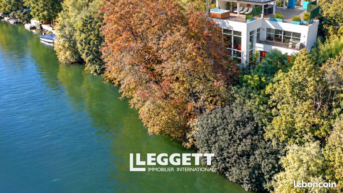 Maison 8 pièces 451 m² · à Issy-les-Moulineaux · 451 m² · 3 200 000 €