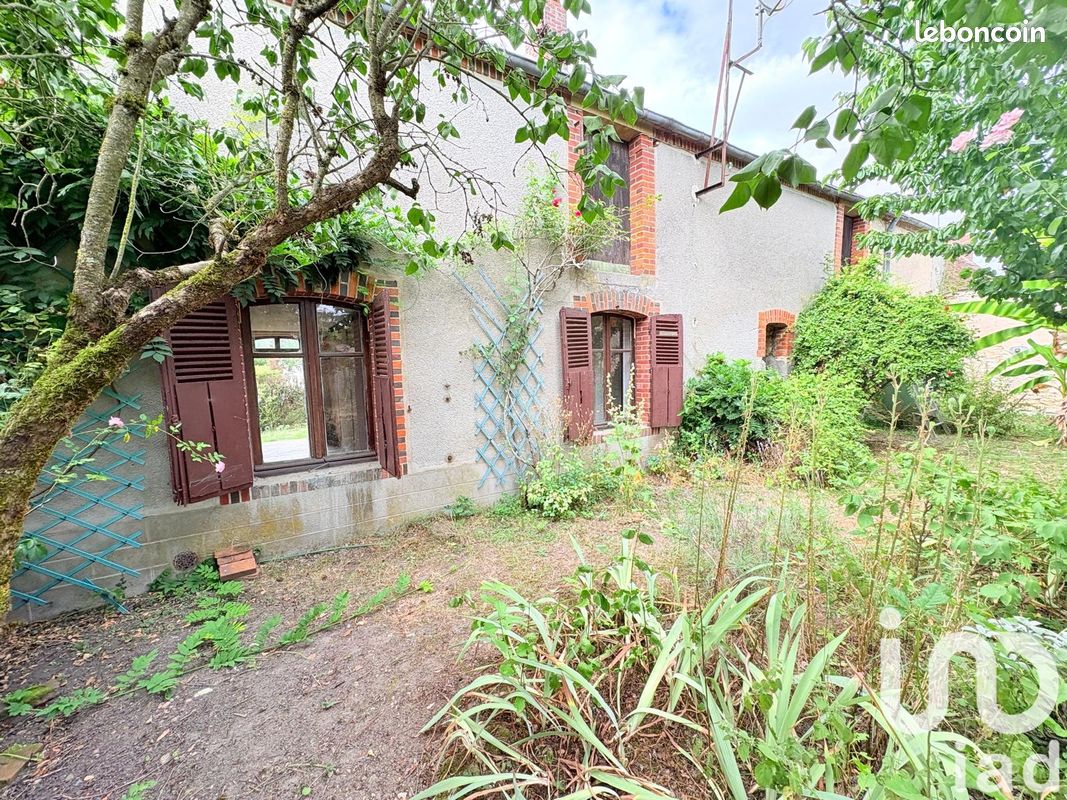 Maison 2 pièces 78 m² · à Jussy-le-Chaudrier · 78 m² · 32 000 €