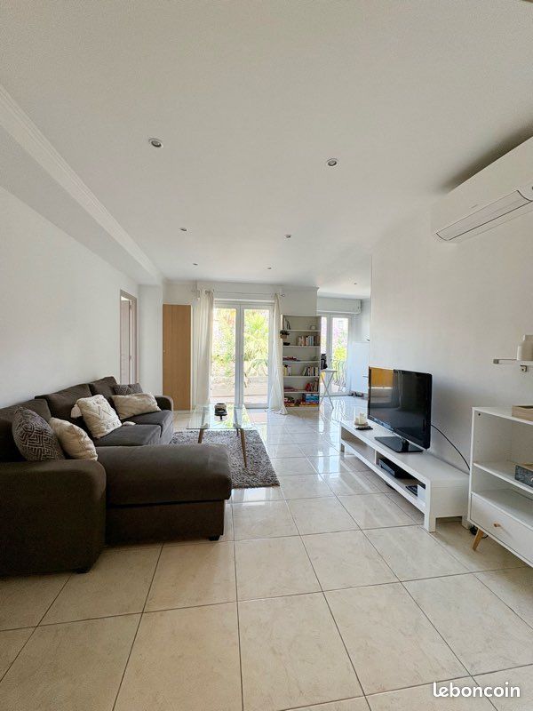Appartement 4 pièces 94 m² · à Cannes · 94 m² · 385 000 €