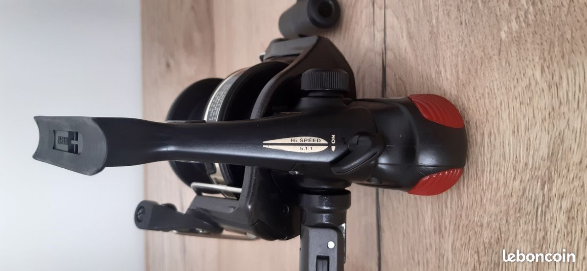 Mulineta Daiwa Emblem 35 SCW 5000 LD QD - Atelierul de Pescuit