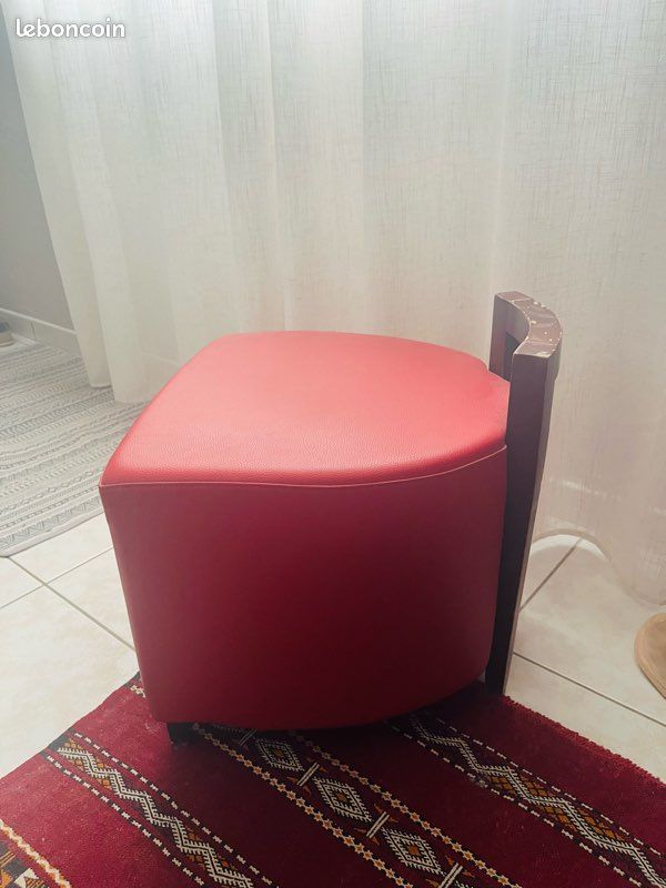 Vend 3 poufs rouge et bois (image 2)