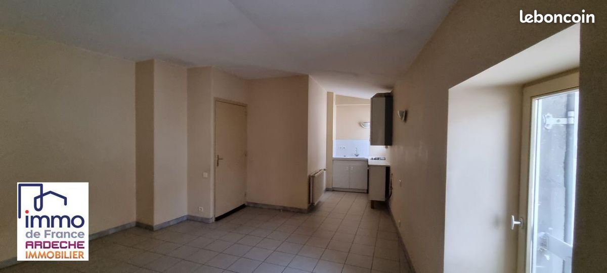 Appartement 2 pièces 41 m² · à Chomérac · 41 m² · 375 €