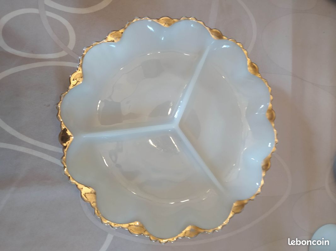 Plat blanc et or vaisselle ancienne & vintage - Neuf (image 1)
