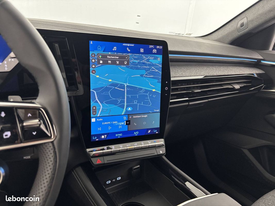 RENAULT Austral full hybrid E-Tech 200 ch Techno (image 12)
