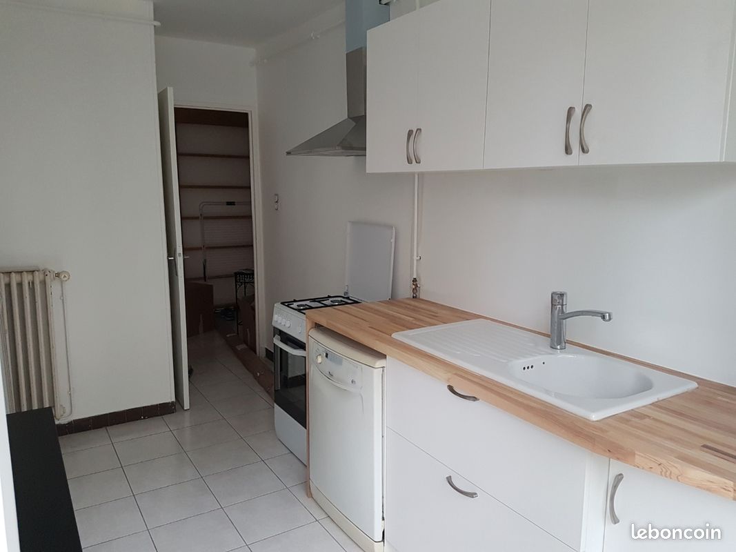 Appartement 3 pièces 68 m² · à Grenoble · 68 m² · 800 €