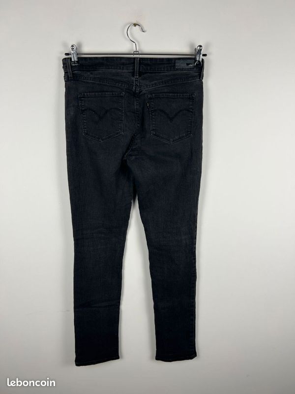 Jean Droit Noir Levi's Demi Curve - Taille 40 - Pour Femme