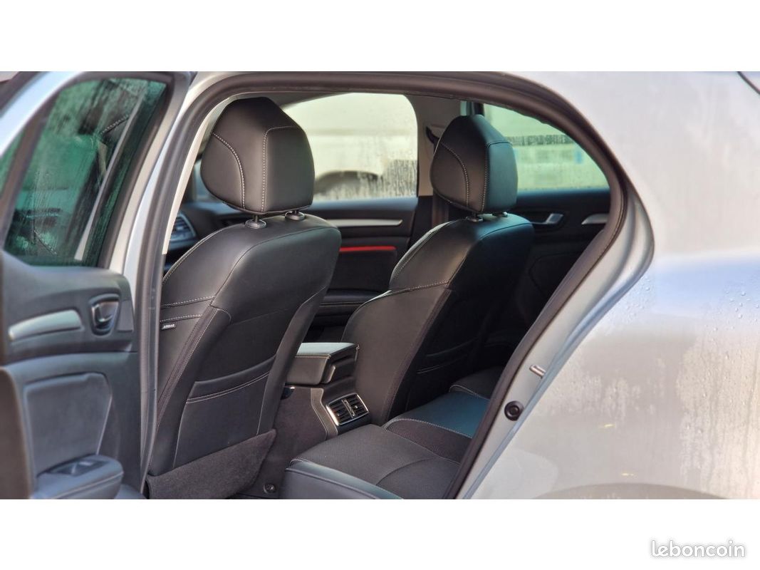 RENAULT MEGANE Mégane 1.5 Blue dCi - 115 2023 IV BERLINE Evolution PHASE 2 (image 23)