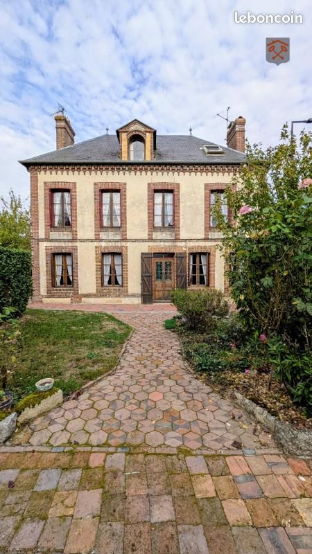 Maison 143 m² · à L'Aigle · 143 m² · 177 000 €