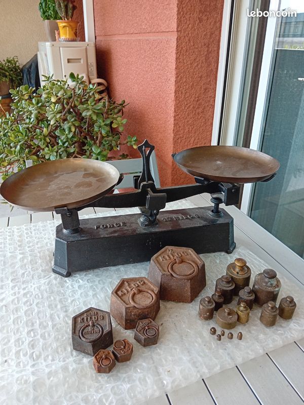 Lot balance et poids (image 1)