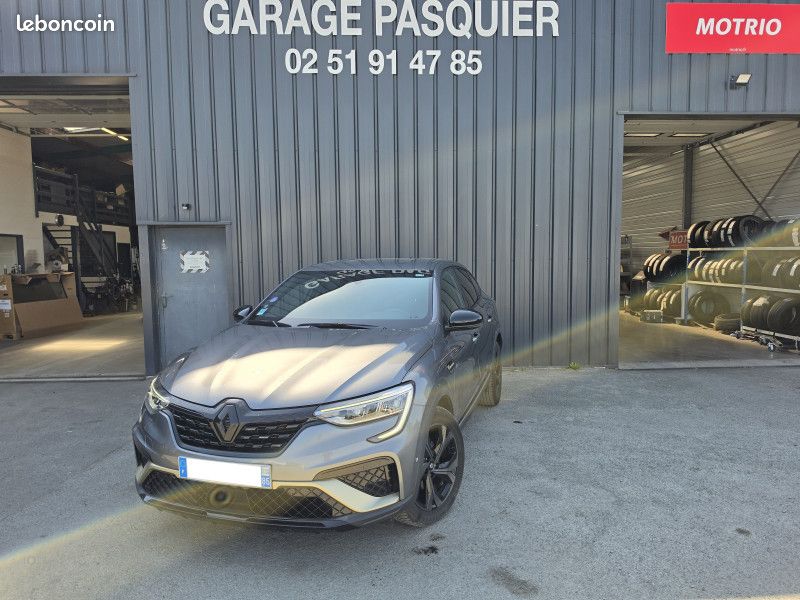 Renault ARKANA 1.6 E-TECH HYBRIDE 145CH ENGINEERED -22 (image 4)