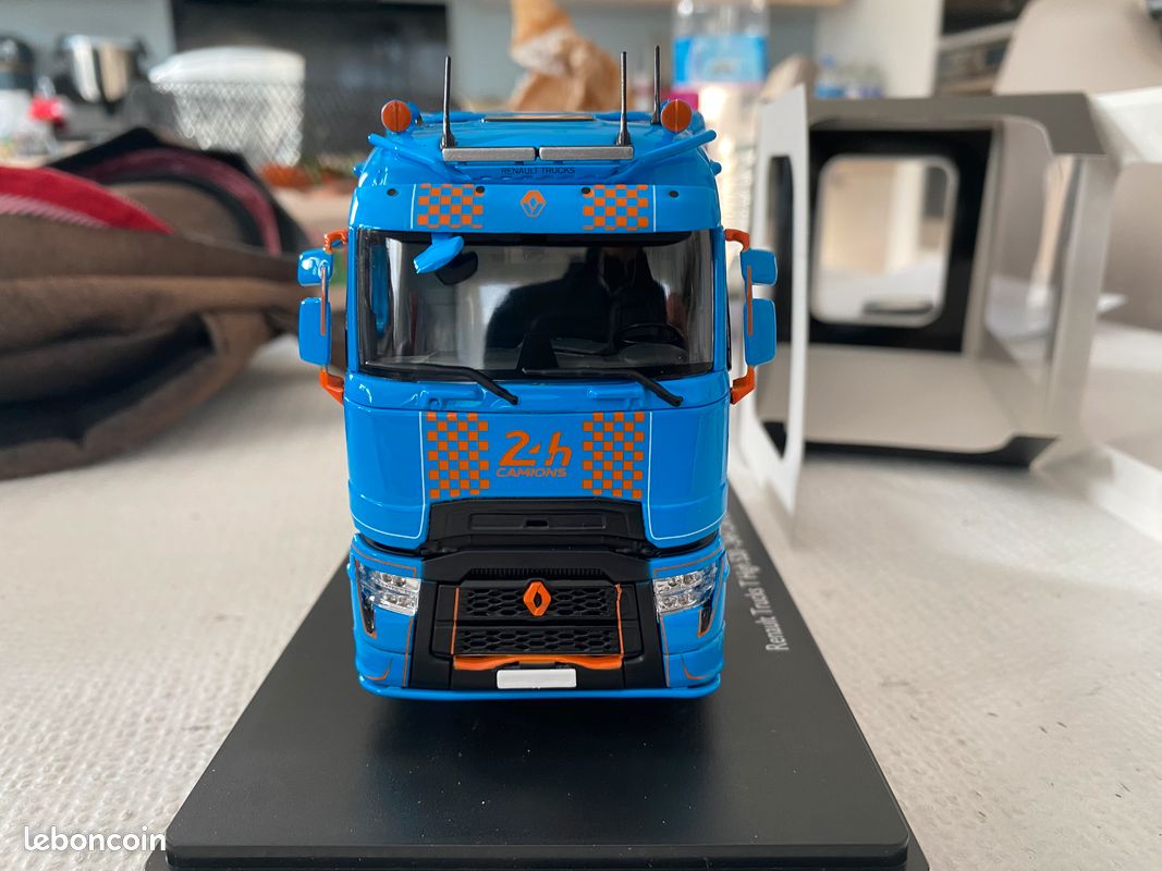 RENAULT TRUCKS T HIGH 520 T4X2 1:24