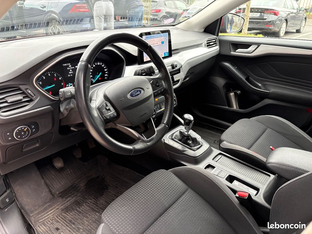 FORD FOCUS 1.0 EcoBoost 100 CH BVM6 Trend Business / CARPLAY / CAMERA / KEYLESS (image 12)
