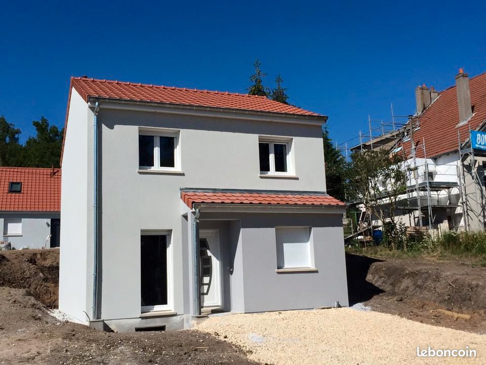 Maison 4 pièces 95 m² · à Clermont-Ferrand · 95 m² · 230 000 €