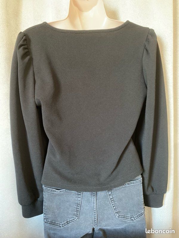 Top noir manches longues ballon L Shein Vêtements