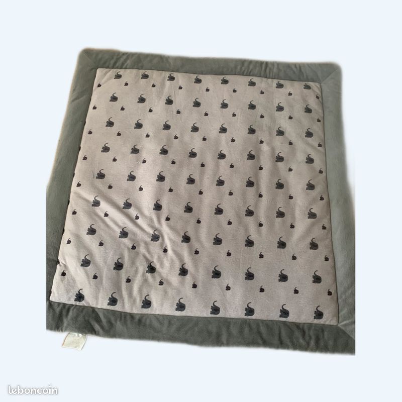 Tapis de parc enfant (image 1)
