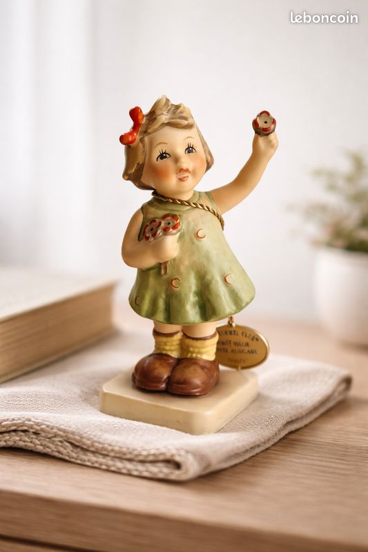 Goebel My New York City Day – Service à Thé Porcelaine 15,5x17 Cm Multicolore