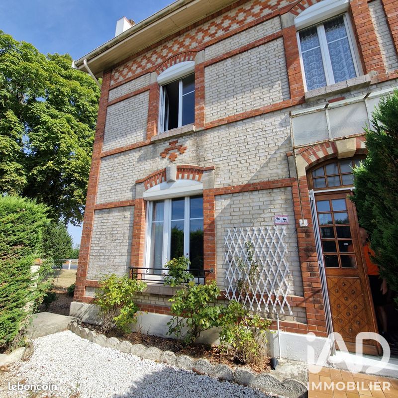 Maison 4 pièces 138 m² · à Vauclerc · 138 m² · 65 000 €