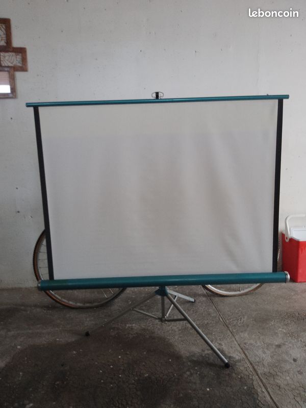 Toile projecteur pliable (image 1)