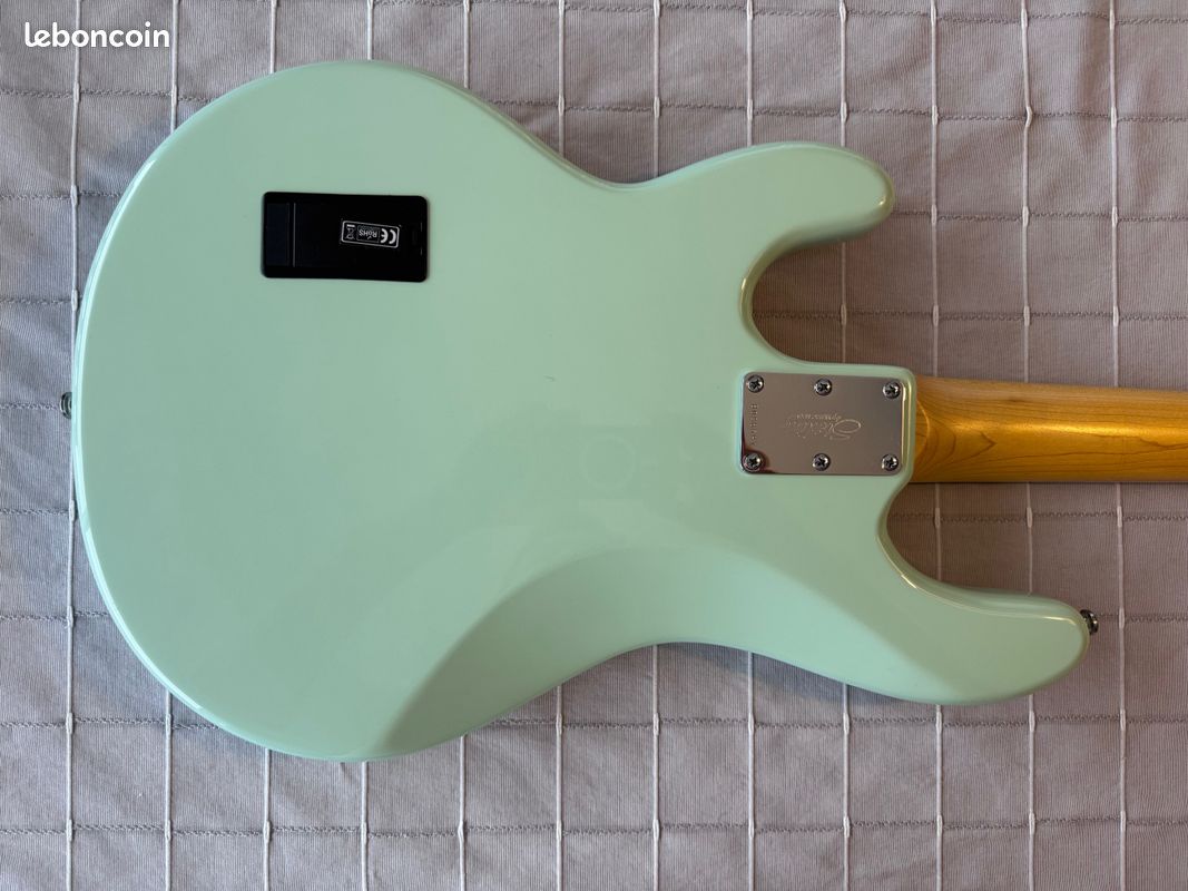 Basse Sterling Stingray - MUSICMAN - comme neuve (image 4)