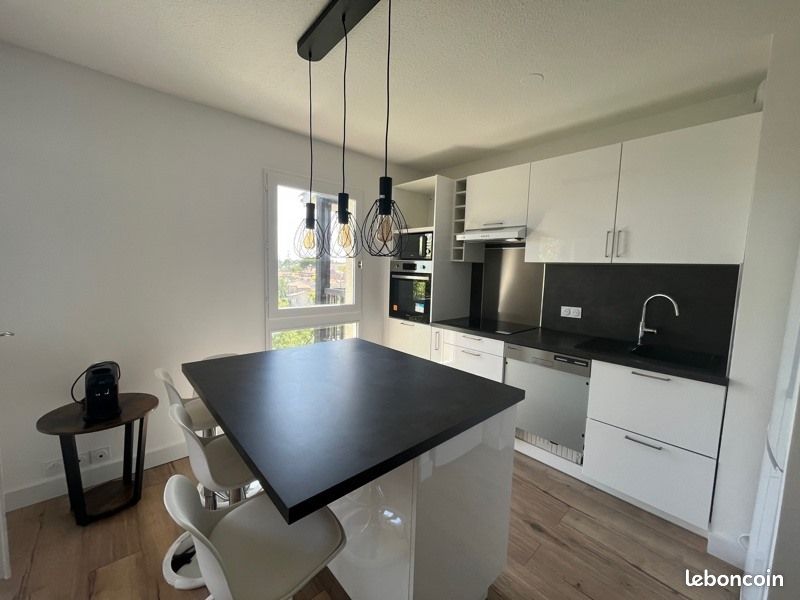 Appartement 2 pièces 52 m² · à Bordeaux · 52 m² · 973 €/mois