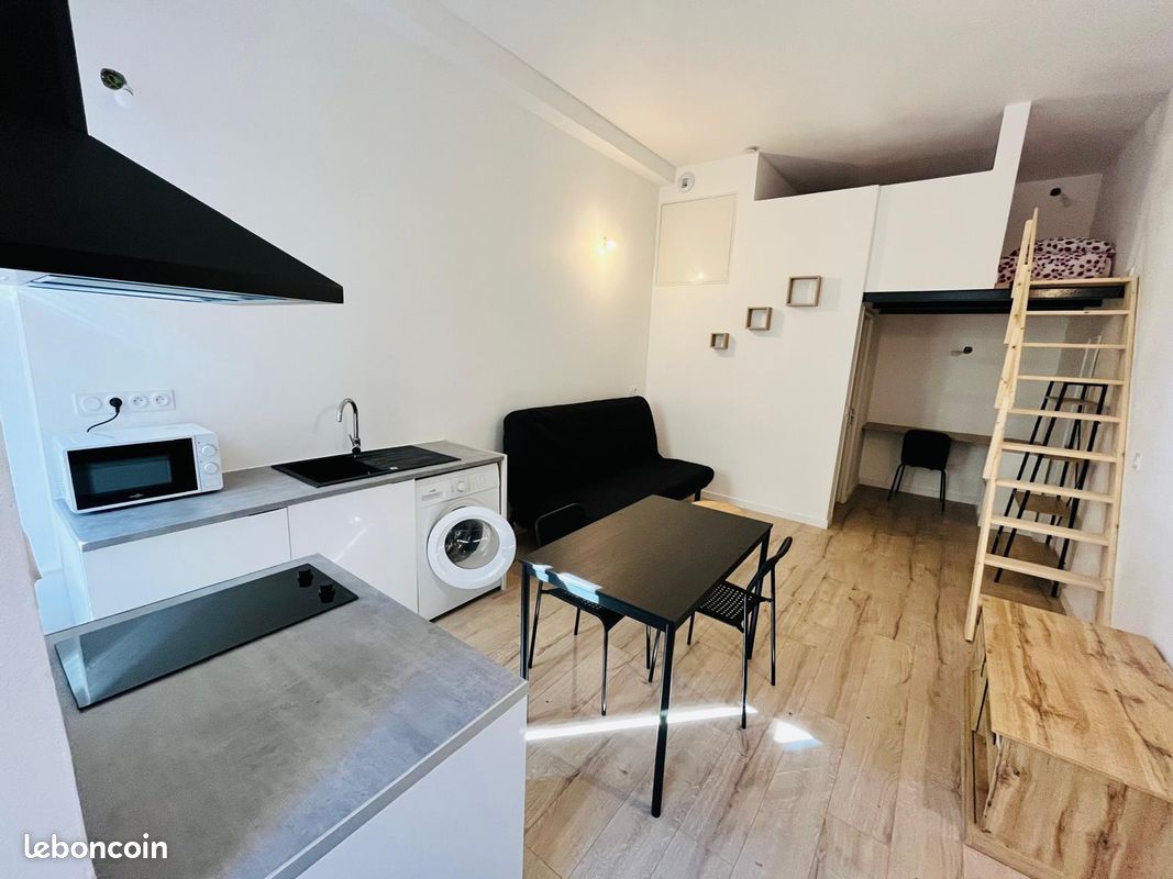 Appartement 1 pièce 22 m² · à Nîmes · 22 m² · 560 €/mois