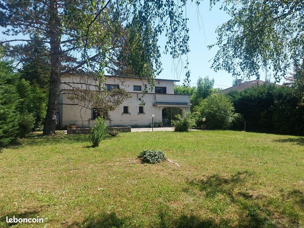Maison 6 pièces 175 m² · à Pont-Évêque · 175 m² · 315 000 €