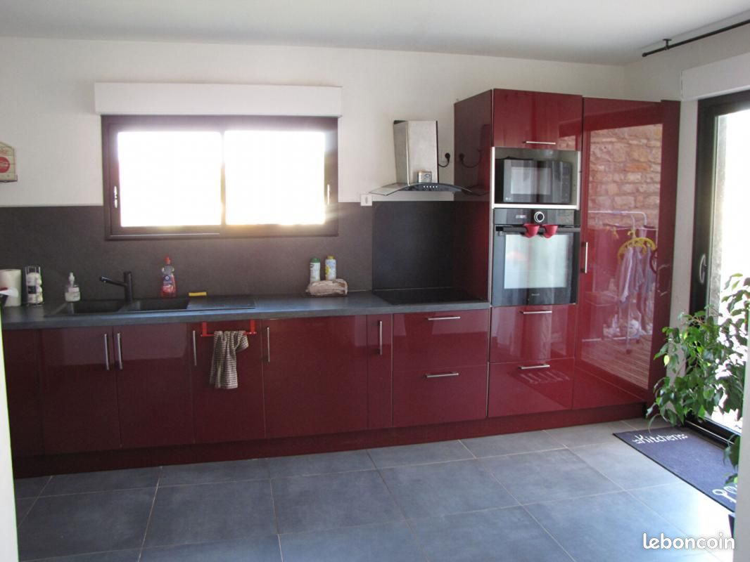 Maison 4 pièces 115 m² - Vanzay 79120 (image principale 4)