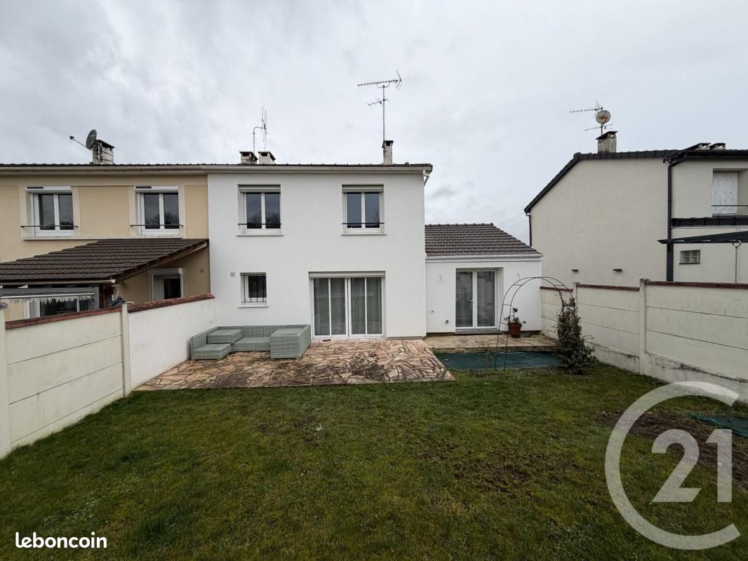 Maison 6 pièces 102 m² · à Claye-Souilly · 102 m² · 339 000 €