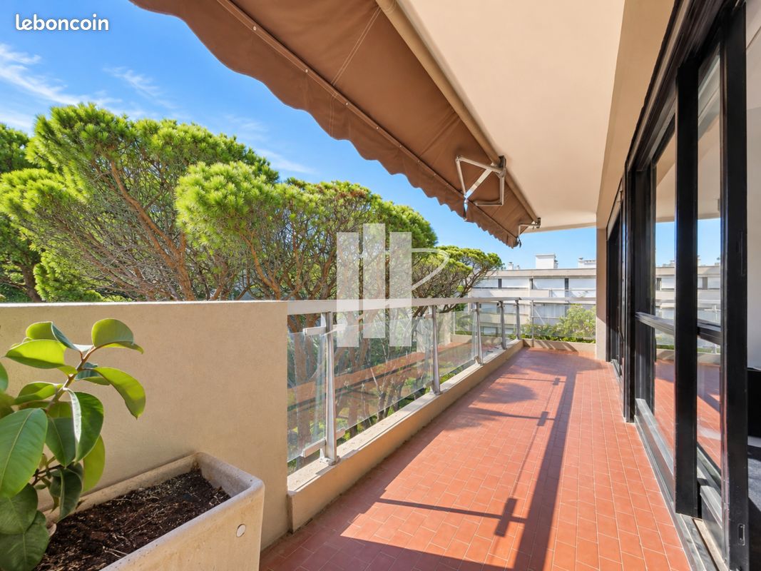 Appartement 5 pièces 99 m² · à Saint-Raphaël · 99 m² · 315 000 €
