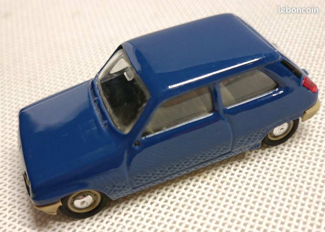 TWINGO - RENAULT TOYS - NOREV - DANS SA BOITE D'ORIGINE