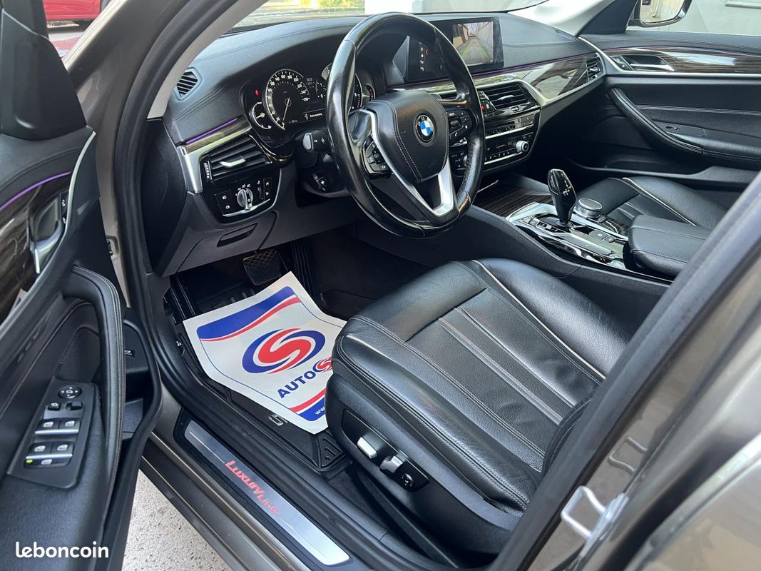BMW SERIE 5 530d xDrive - BVA Sport Steptronic BERLINE G30 F90 Luxury PHASE 1 (image 7)