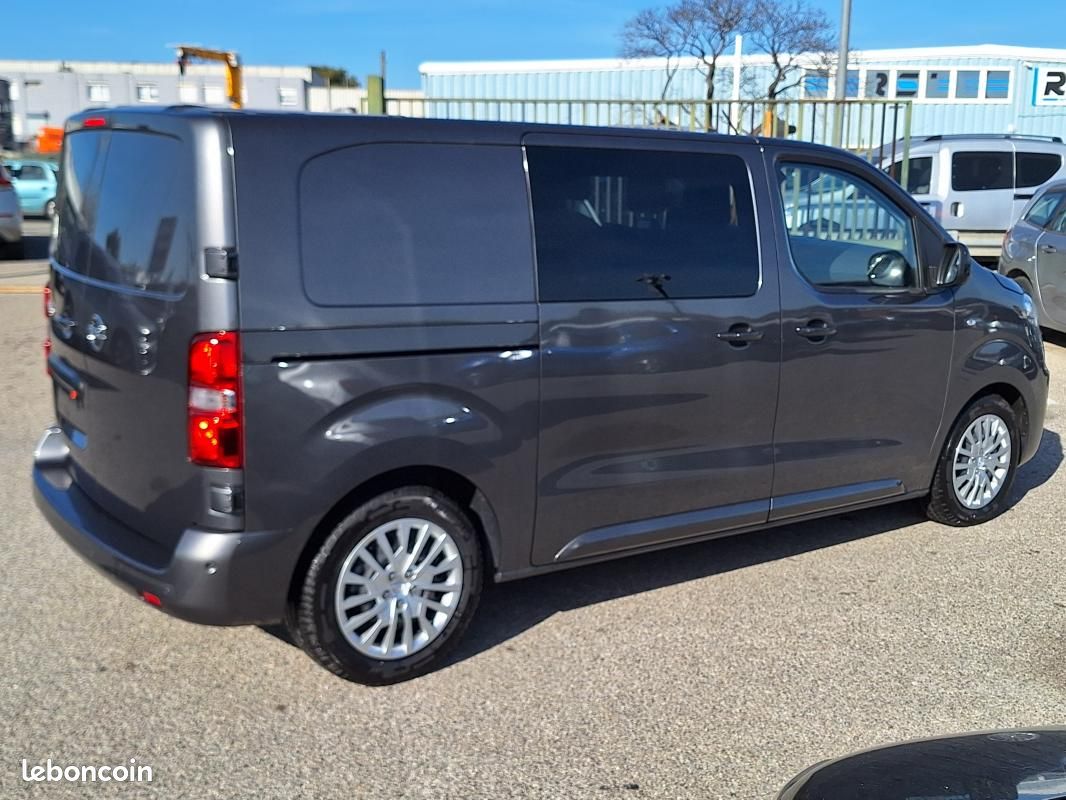 Opel Vivaro CABINE APPROFONDIE CA FIXE TAILLE M BLUEHDI 145 S&S EAT8 (image 4)