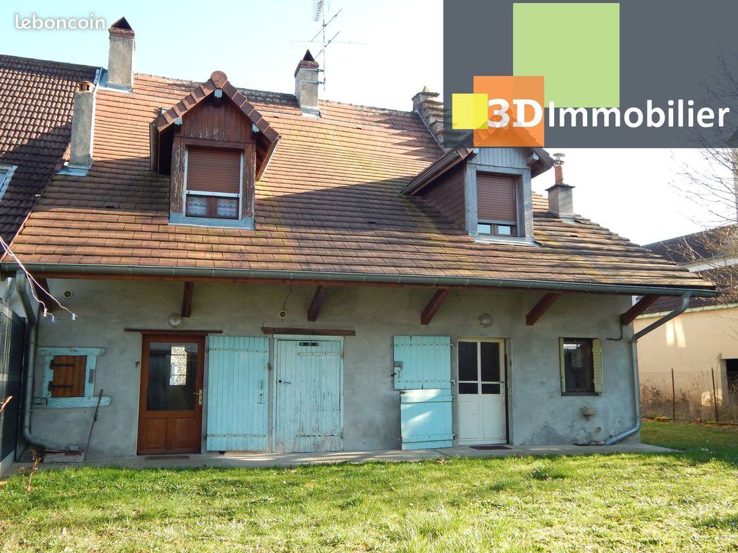 Maison 9 pièces 1670 m² · à Bletterans · 1 670 m² · 165 000 €