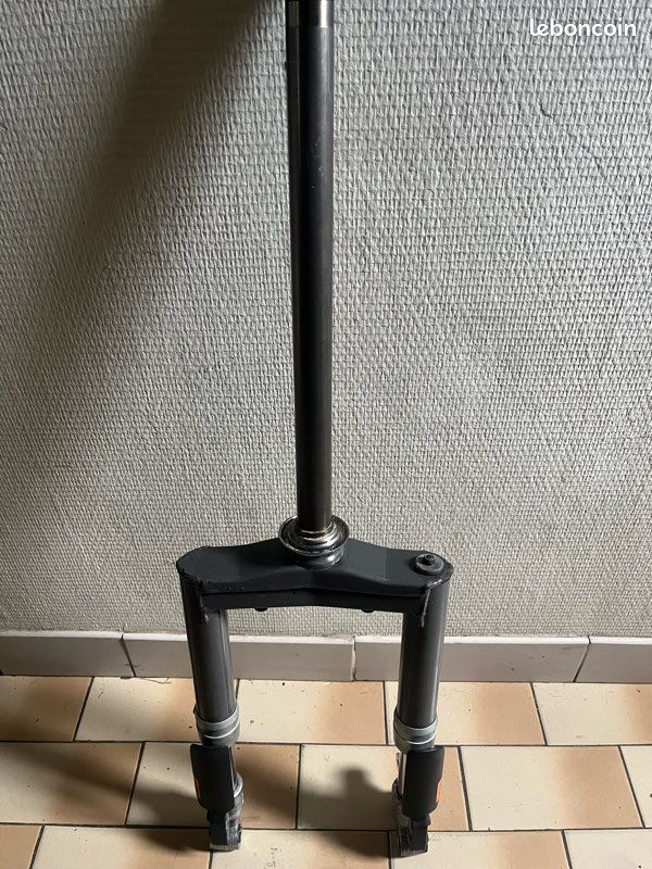 Fourche avant Piaggio Typhoon 50 2T / NRG / NTT – Gilera Stalker / Storm (image 1)