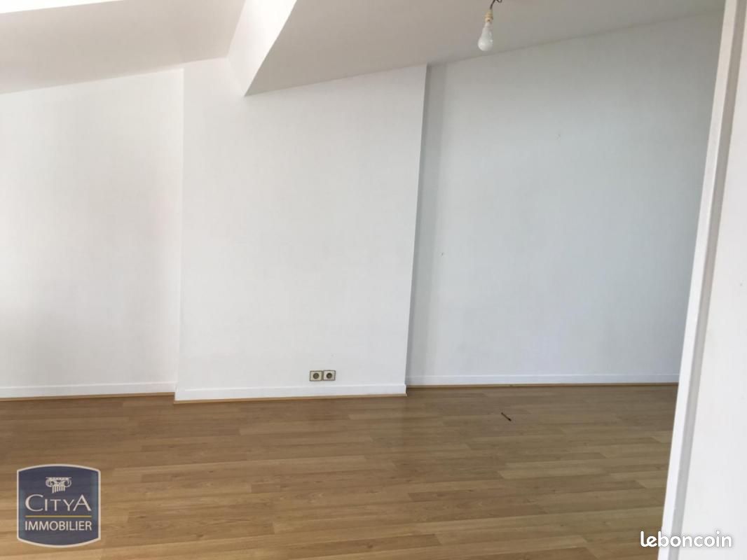 Studio 1 pièce 41 m² - La Rochelle 17000 (image principale 2)
