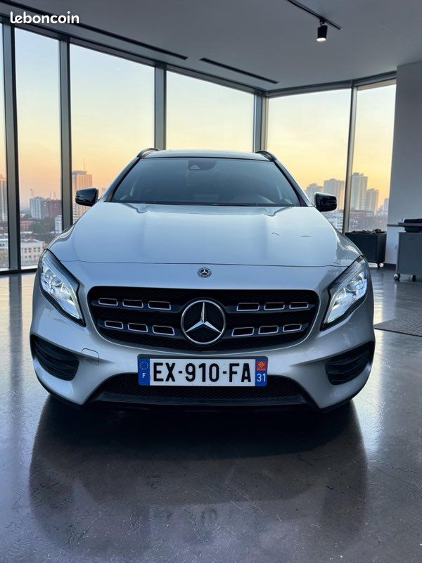 MERCEDES GLA 220 d 7-G DCT 4-Matic Fascination 177 ch AMG line (image 7)