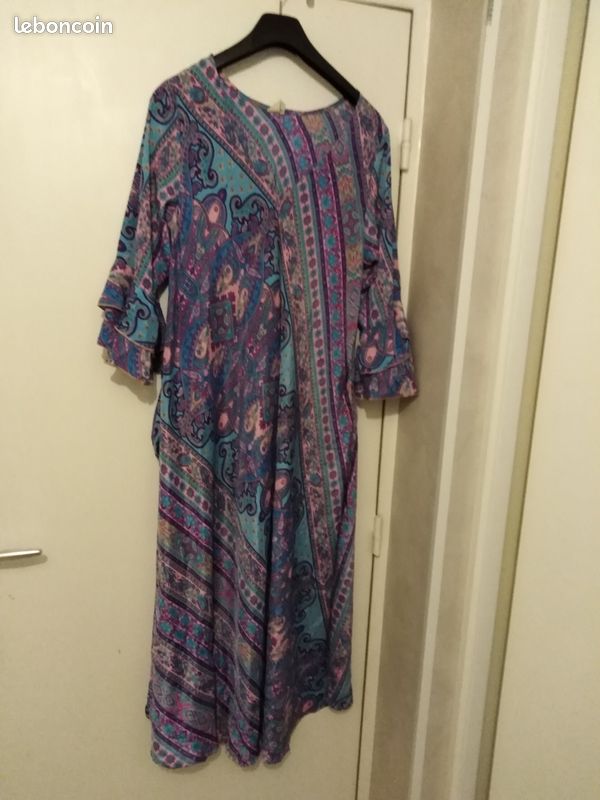 Robe col en V taille L (image 1)