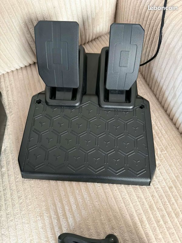 Volant thrustmaster T128 (image 3)