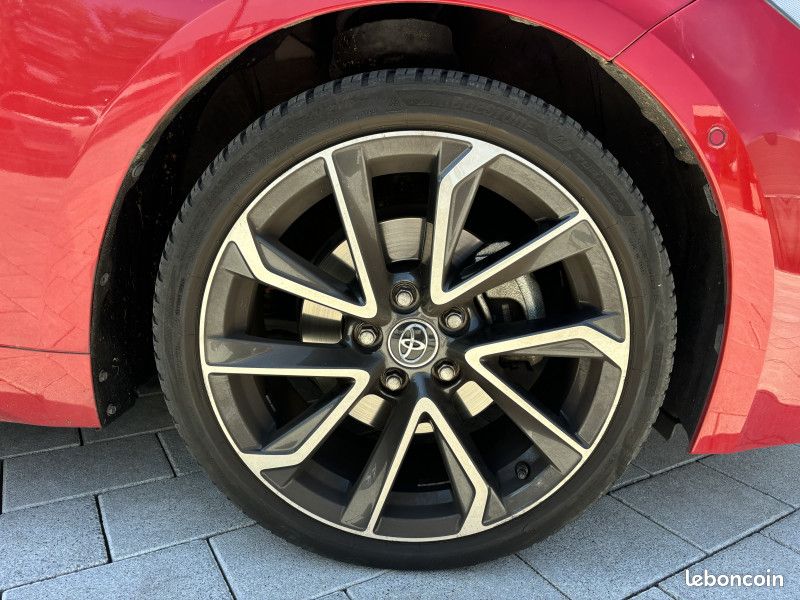 Toyota COROLLA TOURING SPT 184H GR SPORT MY21 184ch - JBL - SUIVI TOYOTA - GARANTIE (image 27)