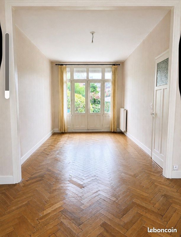 Maison 6 pièces 120 m² · à Mons-en-Baroeul · 120 m² · 329 000 €