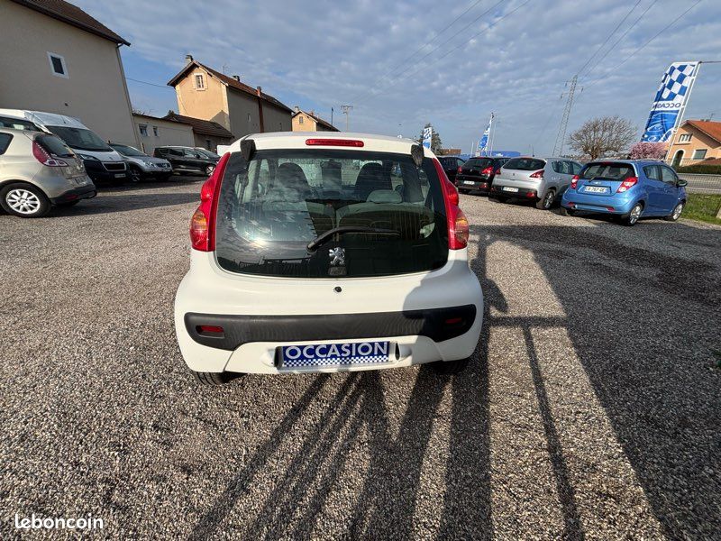Peugeot 107 / 1.4 HDI / 75000 km (image 6)