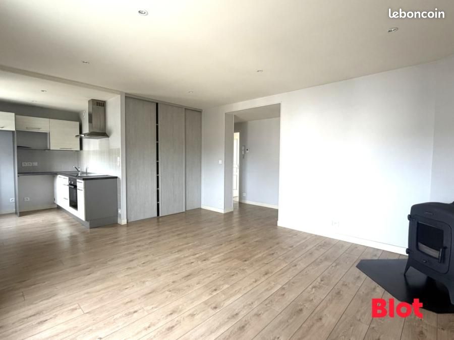 Appartement 2 pièces 56 m² · à Fougères · 56 m² · 595 €