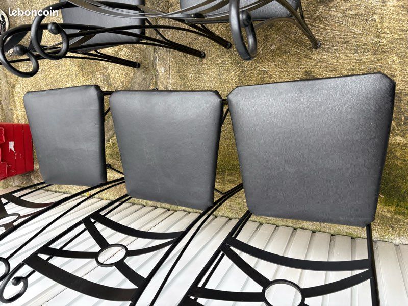 Chaises (image 2)