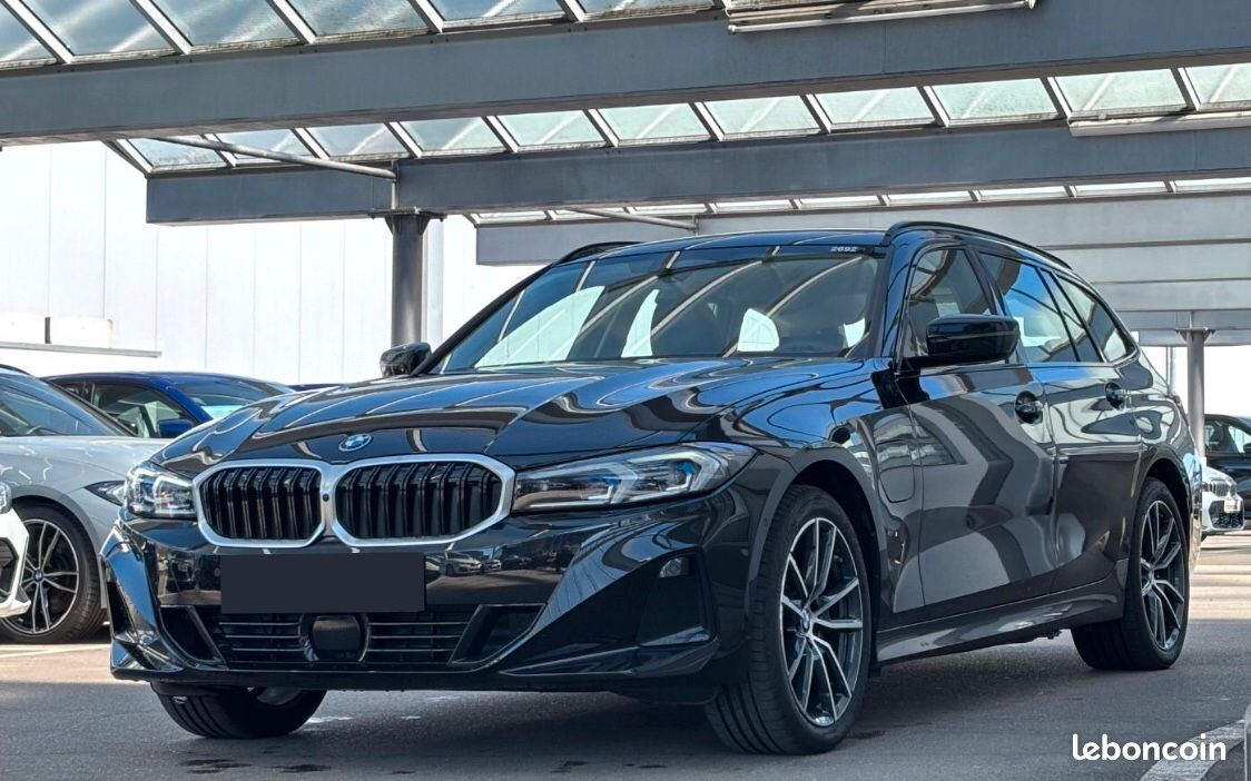 BMW Série 3 TOURING 330e 292 19KW / CAMÉRA 360° ATTACHE REMORQUE AFFICHAGE TETE HAUTE REGULATEUR ... (image 1)