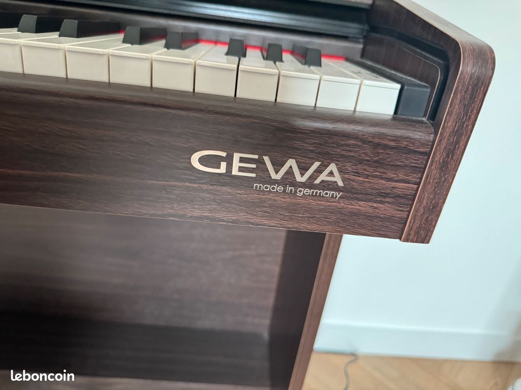 Piano Gewa DP300G (image 4)
