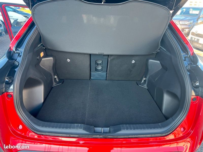 Toyota Yaris Cross Hybride 1.5 HYBRID 130H GR SPORT TECHNO (image 12)