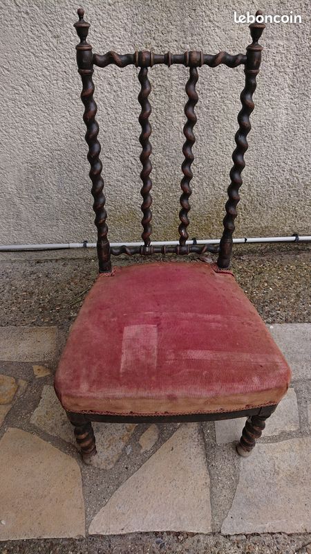 Lot de chaises anciennes (image 2)