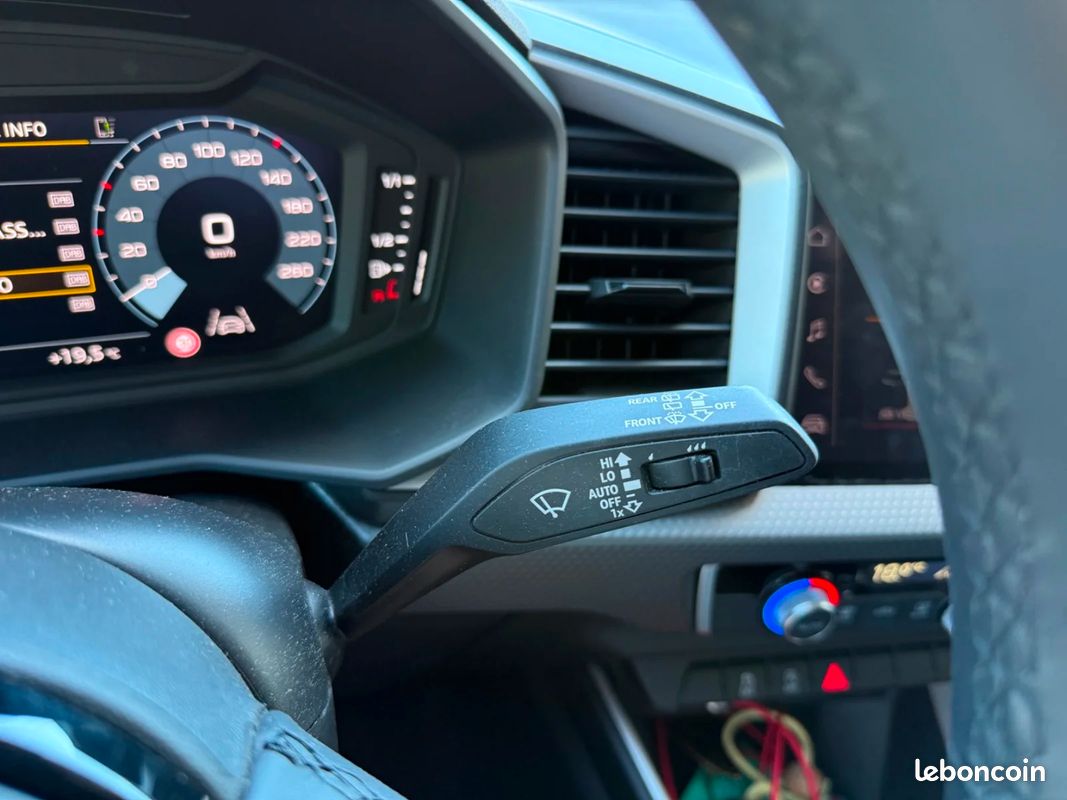 AUDI A1 SPORTBACK 30 1.0 TFSI 12V S-Tronic7 116 cv AVANCED / CAMERA / CARPLAY (image 29)